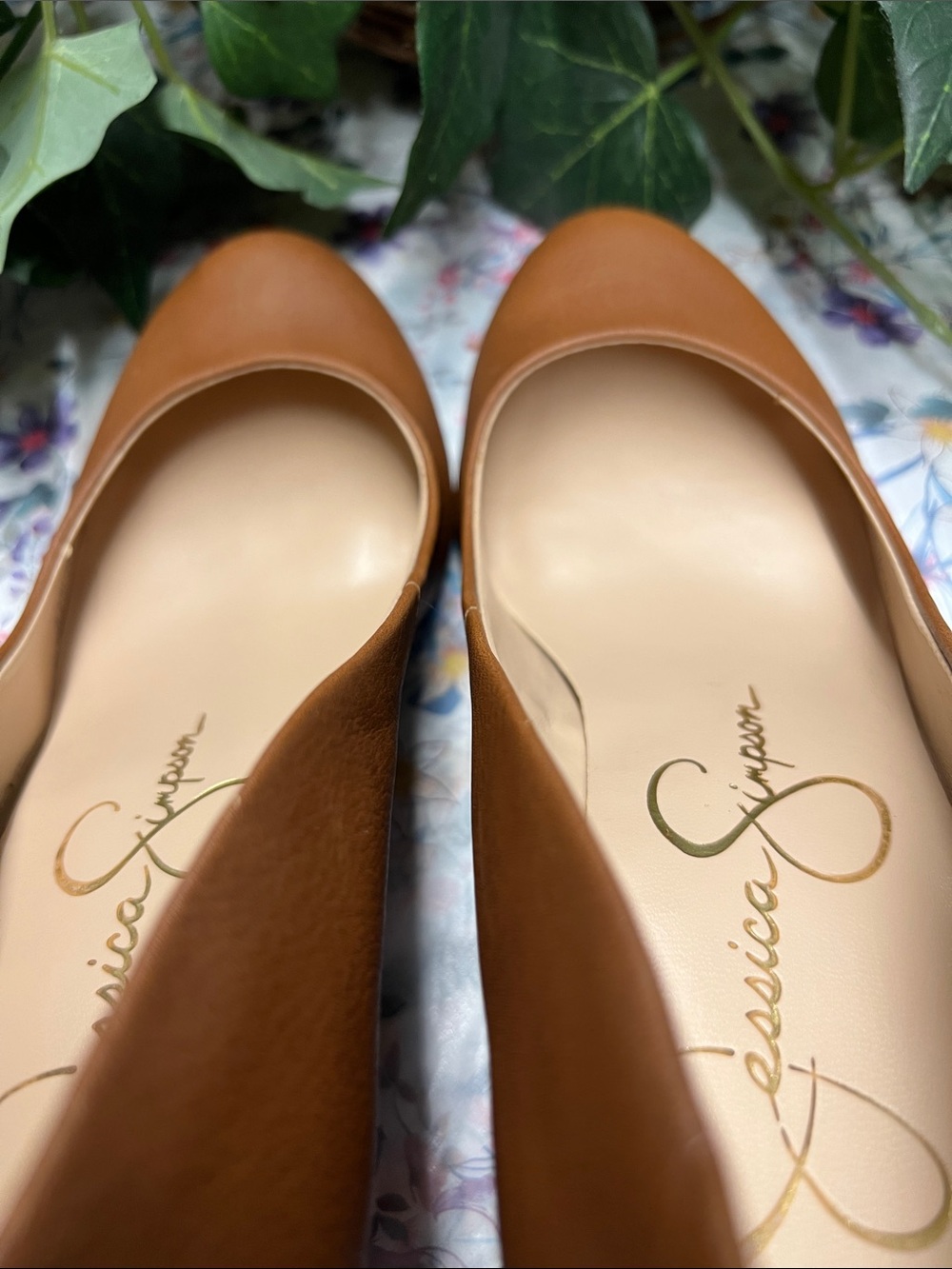 Jessica Simpson Tan Round-Toe Pumps - Picture 11 of 13